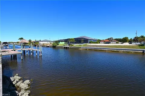 4305 SW 5th Pl, Cape Coral, FL 33914