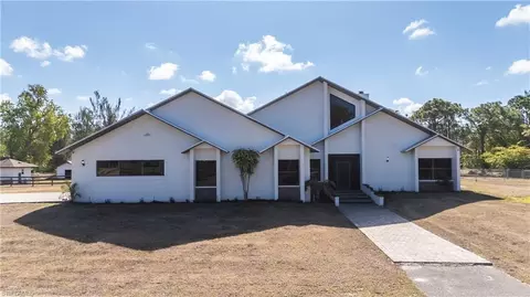 12751 Palmetto Pines Dr, Cape Coral, FL 33909
