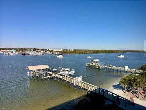 345 Mango St #502, Fort Myers Beach, FL 33931