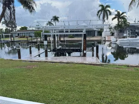 5 Clearview Blvd, Fort Myers Beach, FL 33931