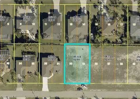 3733 SW 2nd St, Cape Coral, FL 33991
