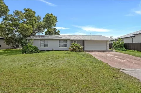 2506 SE 8th Ave, Cape Coral, FL 33904