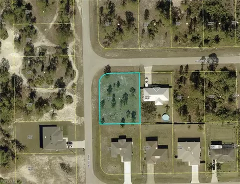 104 Pearson St, Lehigh Acres, FL 33974