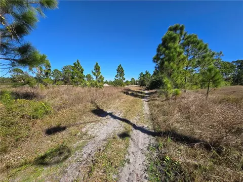 1049 Bandera St, Lehigh Acres, FL 33974