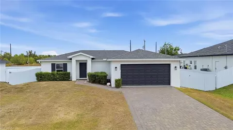 2805 NE 7th Ave, Cape Coral, FL 33909