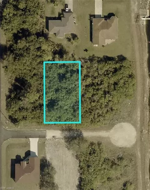 2502 4th St SW, Lehigh Acres, FL 33976
