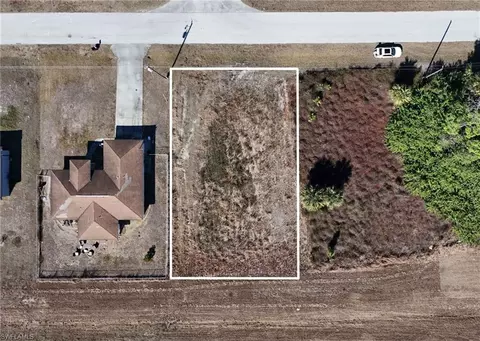 3019 S Balsam Cir, Labelle, FL 33935