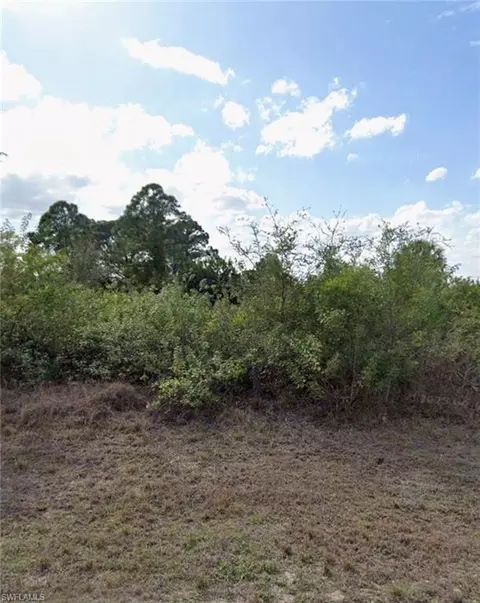 702 Denis Ave N, Lehigh Acres, FL 33971