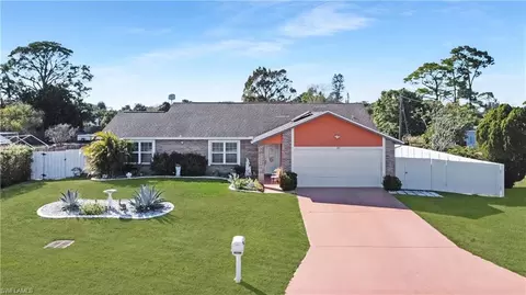 15 Maryland Rd, Lehigh Acres, FL 33936