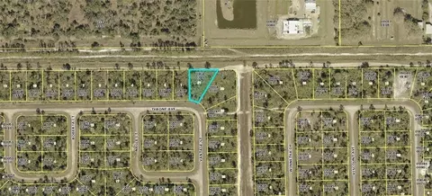 300 Tyrone Ave, Lehigh Acres, FL 33972
