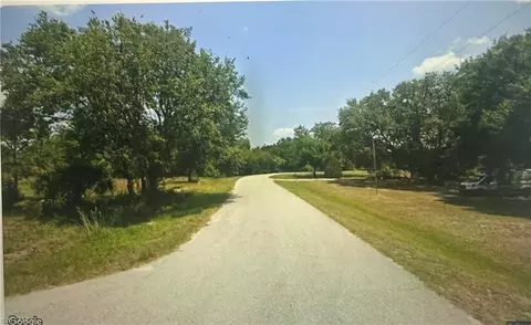 Dublin Cir, Moore Haven, FL 33471