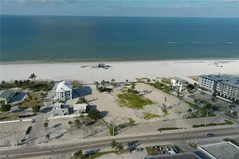 2370 Estero Blvd, Fort Myers Beach, FL 33931