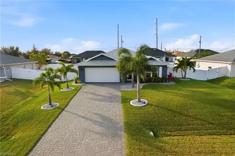 214 NE 24th Ter, Cape Coral, FL 33909