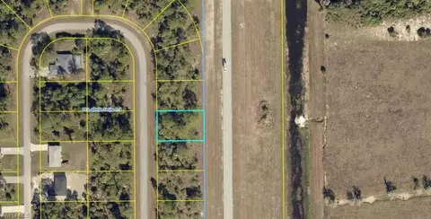 8023 8025 Rolling Cir, Clewiston, FL 33440