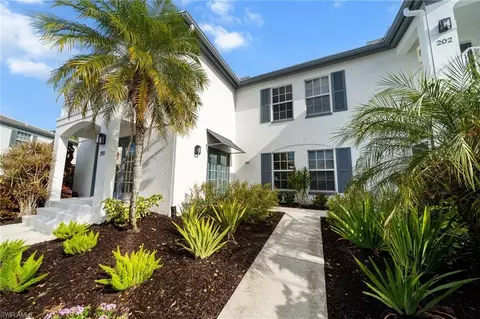 871 Tanbark Dr #101, Naples, FL 34108