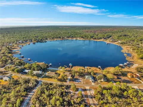 1234 Wildflower St, Lake Placid, FL 33852