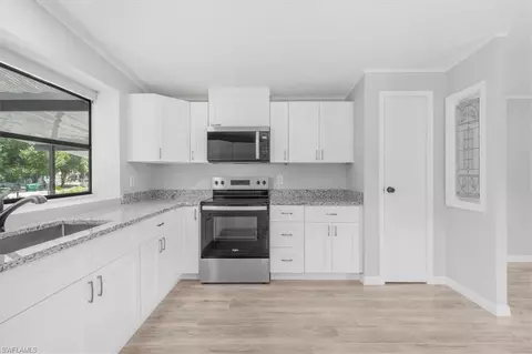Kitchen - 671 Bennett Ave, Labelle, FL 33935 photo 1 of 1