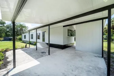 Exterior - 671 Bennett Ave, Labelle, FL 33935 photo 1 of 4