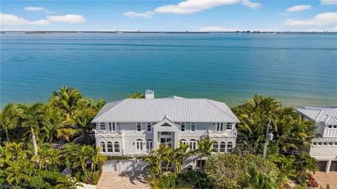 1552 San Carlos Bay Dr, Sanibel, FL 33957