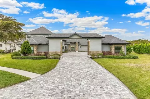 16351 Shenandoah Cir, Fort Myers, FL 33908