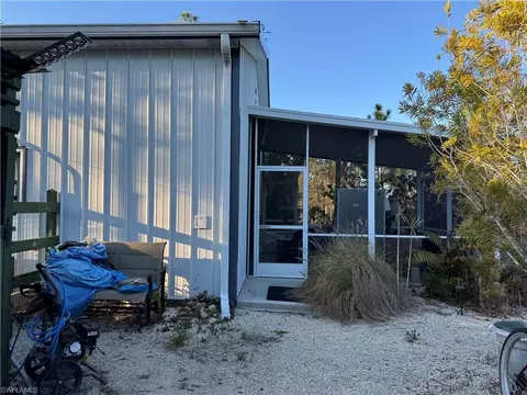 32576 Oil Well Rd, Punta Gorda, FL 33955
