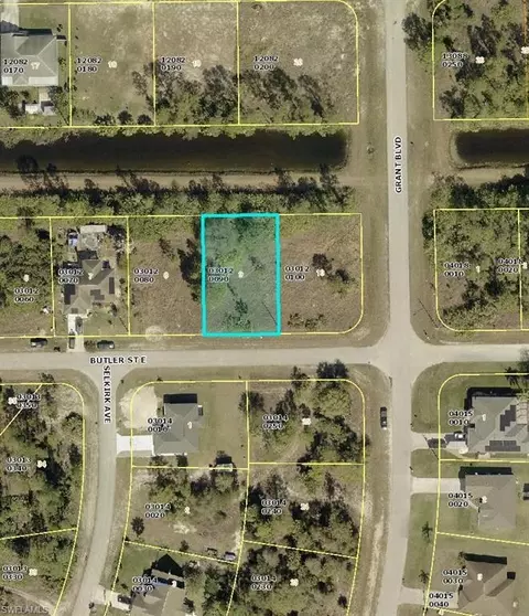 1043 Butler St E, Lehigh Acres, FL 33974
