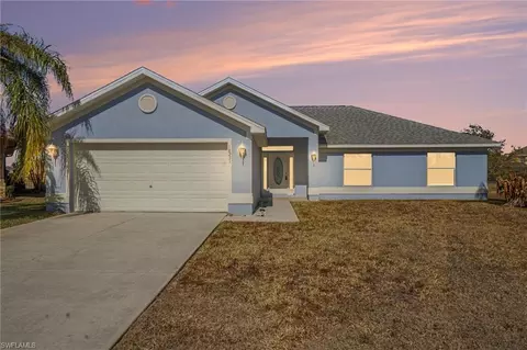 18231 Beauty Berry Ct, Lehigh Acres, FL 33972