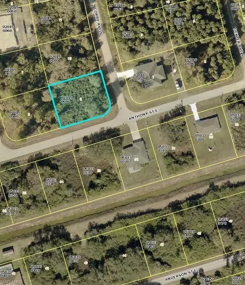 134 Corry Ave S, Lehigh Acres, FL 33974