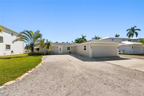 7238 Coca Sabal Ln, Fort Myers, FL 33908