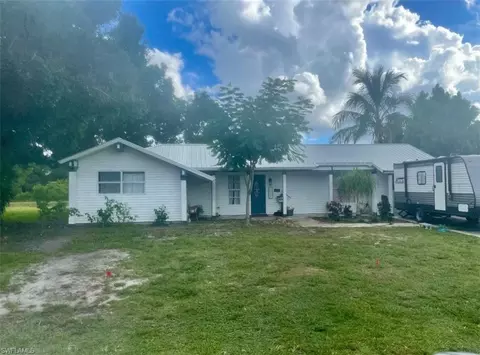1127 Gifford Ave S, Lehigh Acres, FL 33936