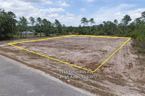 1116 Columbus Ave, Lehigh Acres, FL 33972