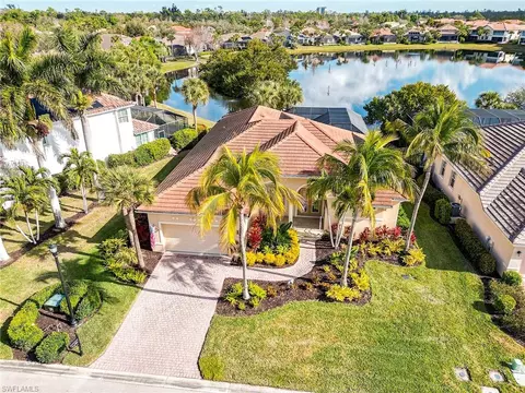 8908 Crown Colony Blvd, Fort Myers, FL 33908