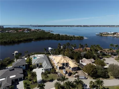 6901 Deep Lagoon Ln, Fort Myers, FL 33919