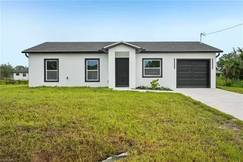 2516 38th St SW, Lehigh Acres, FL 33976