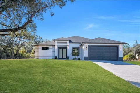 1923 Wellington Ave, Lehigh Acres, FL 33972