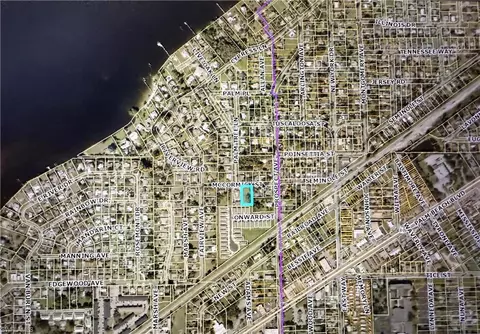 Mccormick St, Fort Myers, FL 33905