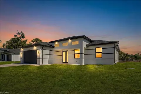 Exterior - 545 Chalet Ave S, Lehigh Acres, FL 33974 photo 2 of 5