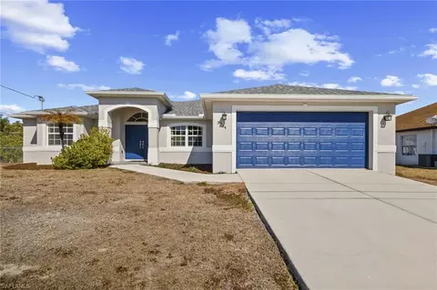 3704 33rd St SW, Lehigh Acres, FL 33976