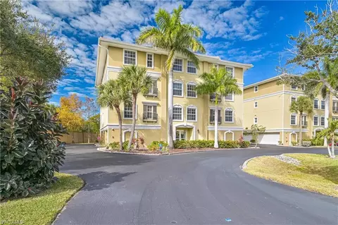 10090 Lake Cove Dr #201, Fort Myers, FL 33908