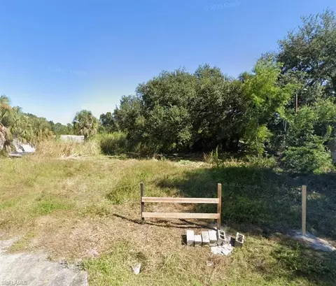 8395 Ebson Dr, North Fort Myers, FL 33917