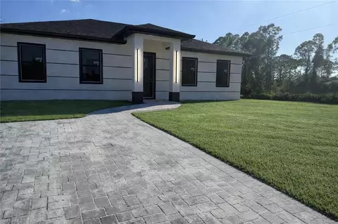 732 Newhall St E, Lehigh Acres, FL 33974