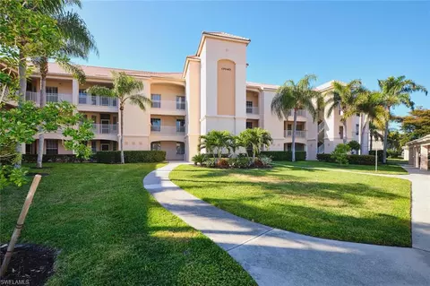 17040 Willowcrest Way #301, Fort Myers, FL 33908