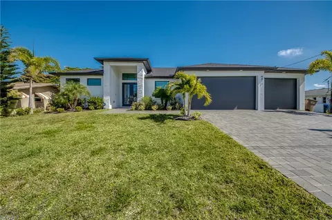 4413 SE 13th Pl, Cape Coral, FL 33904