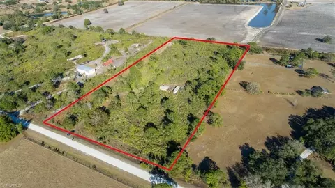 S Swinging Trl, Labelle, FL 33935