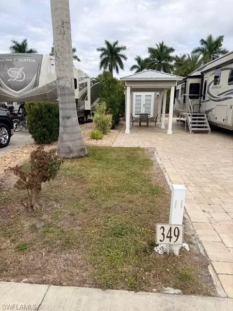 10329 Fire Flag Trl, Fort Myers, FL 33905