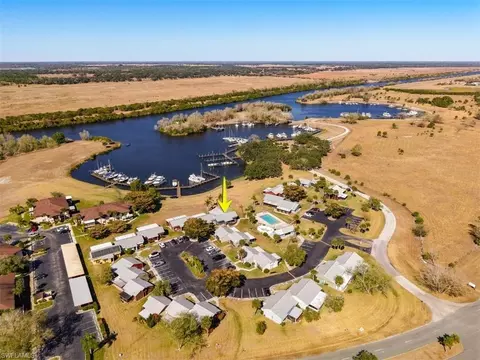 1090 River Run, Labelle, FL 33935