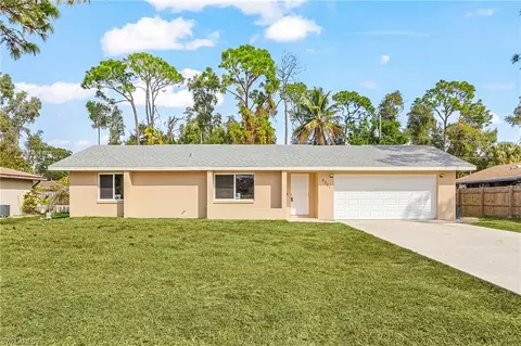 9221 San Carlos Blvd, Fort Myers, FL 33967