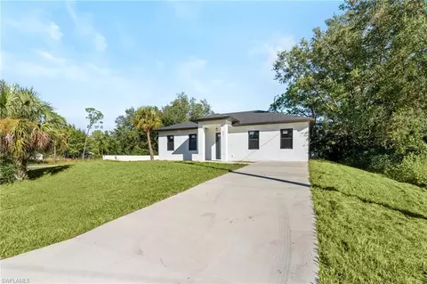 Exterior - 3501 E 10th St, Lehigh Acres, FL 33972 photo 2 of 4