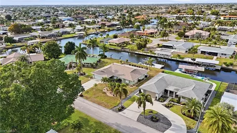 405 Tower Dr, Cape Coral, FL 33904