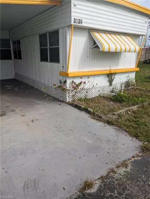 3834 Unique Cir, Fort Myers, FL 33908